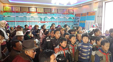 天堂一区人妻无码環保愛心助學（xué），為青海孩子點燃希望